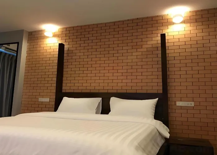 Letana Samuprakarn Hotel 3*